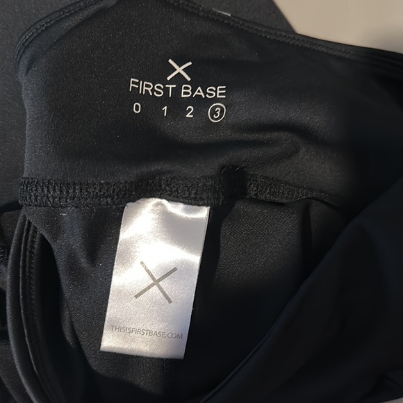 First base leggings - Picture 2 of 3